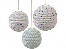 Lanternes de papier décorées 'Charms'